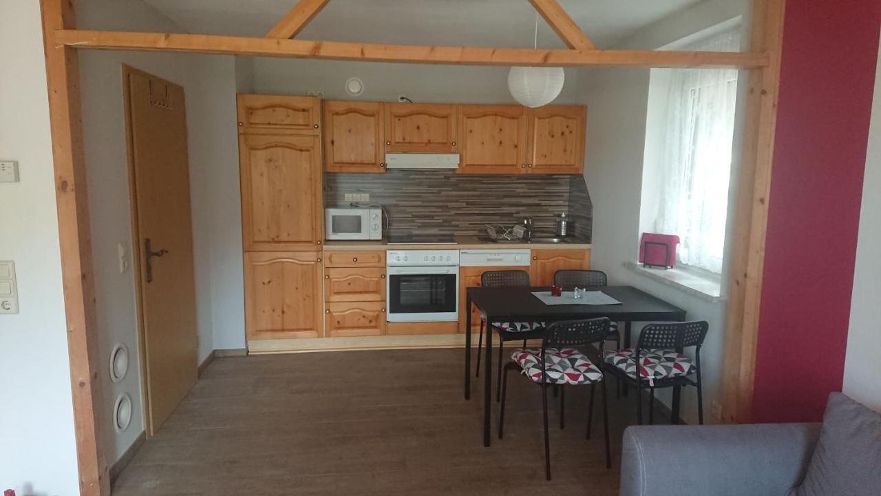 Appartement Fewo Erika à Lengenfeld  Extérieur photo